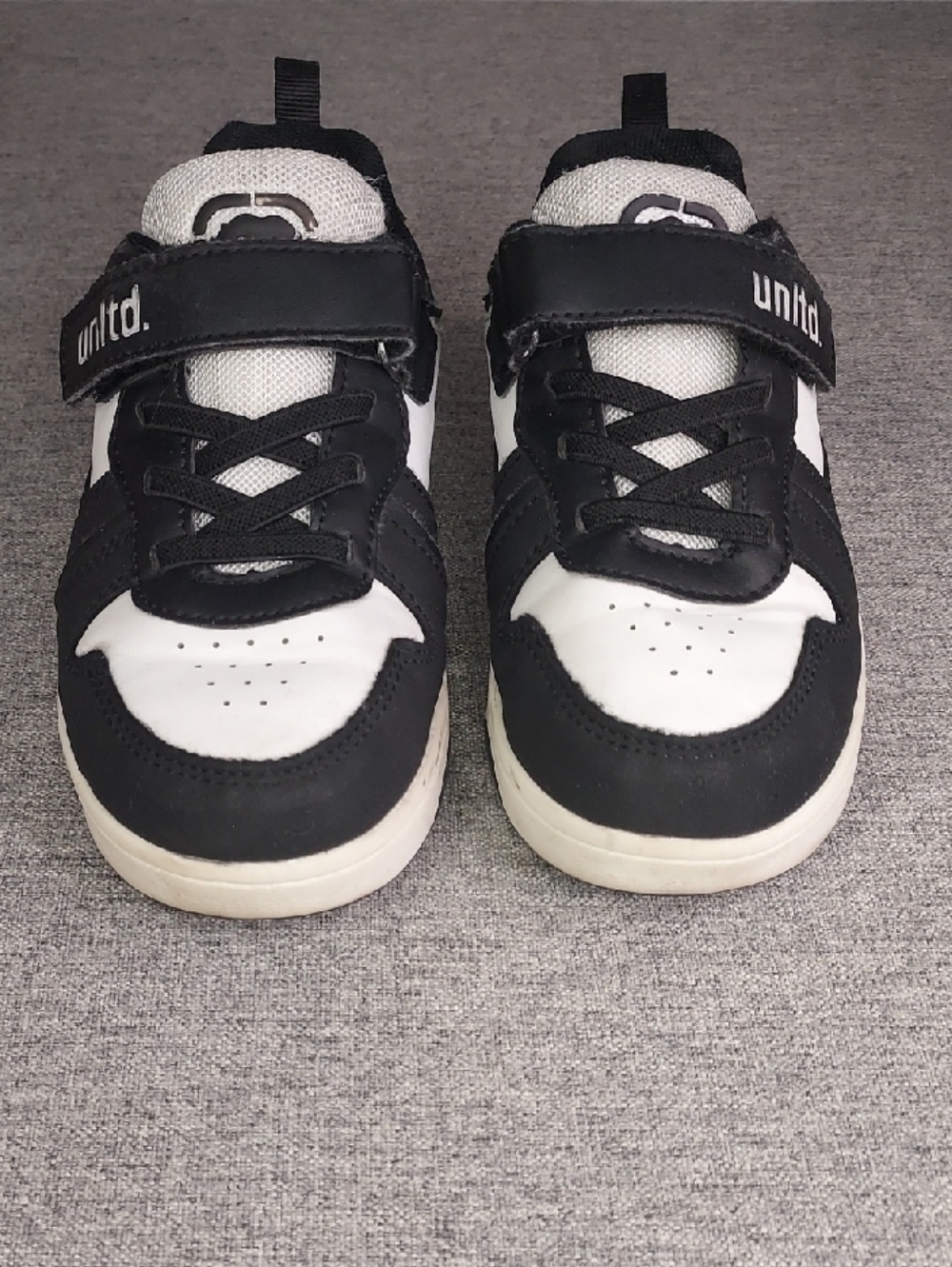Ecko Unltd. Black White Low Top Sneaker Athletic Shoe Toddler Size 11